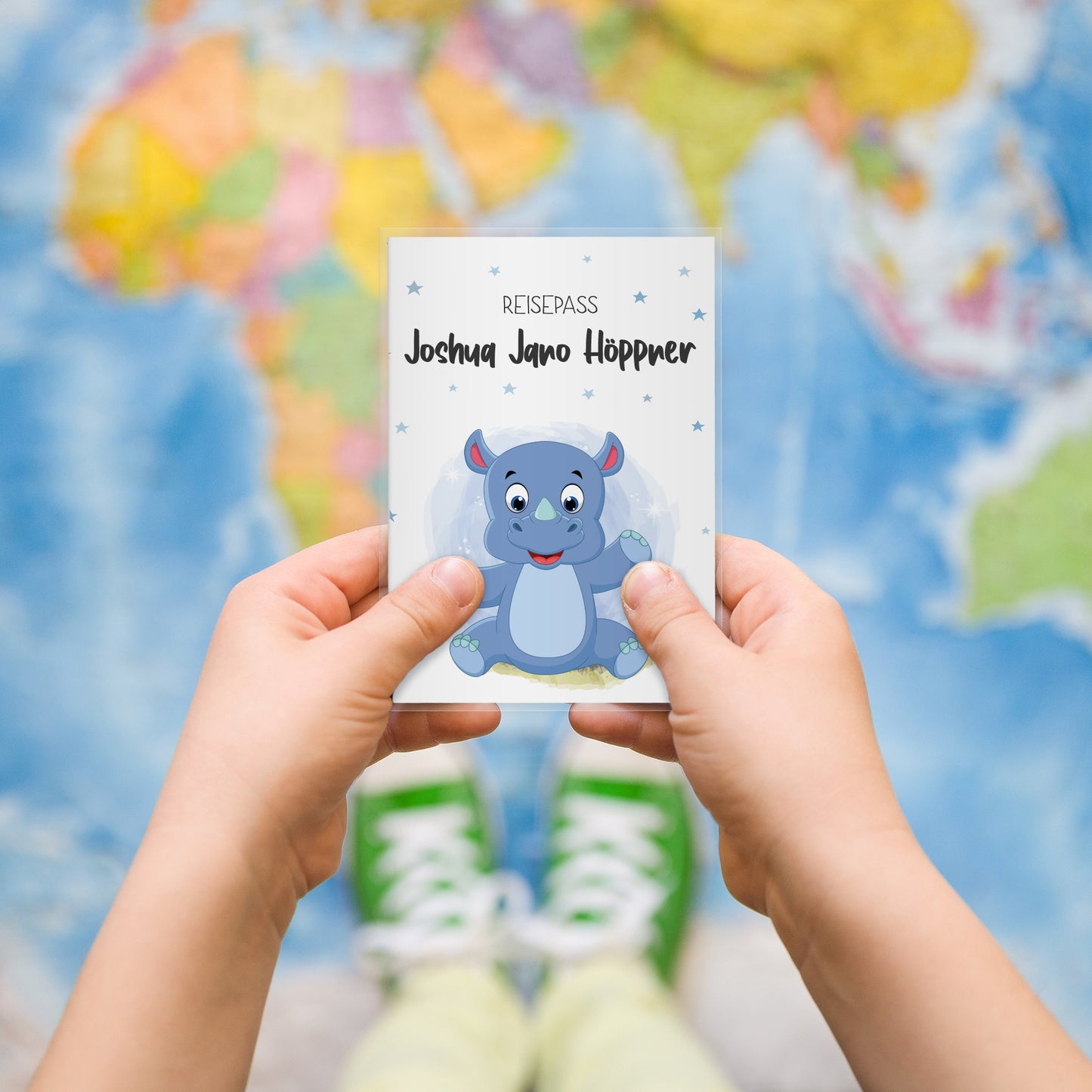 Kinder_Reisepasshülle_mit_Namen_Babytiere_Nashorn_blau
